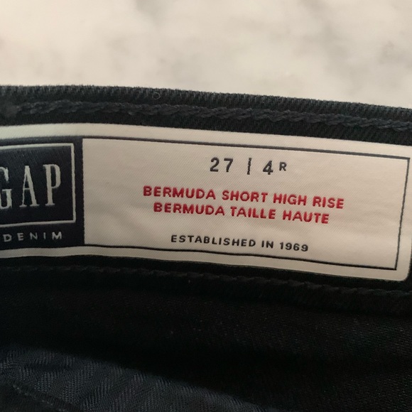 NWT Gap shorts black washed denim size 4/27” - Picture 4 of 10